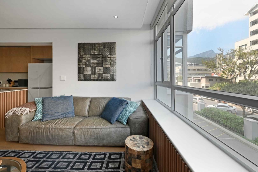 To Let 2 Bedroom Property for Rent in Sea Point Western Cape